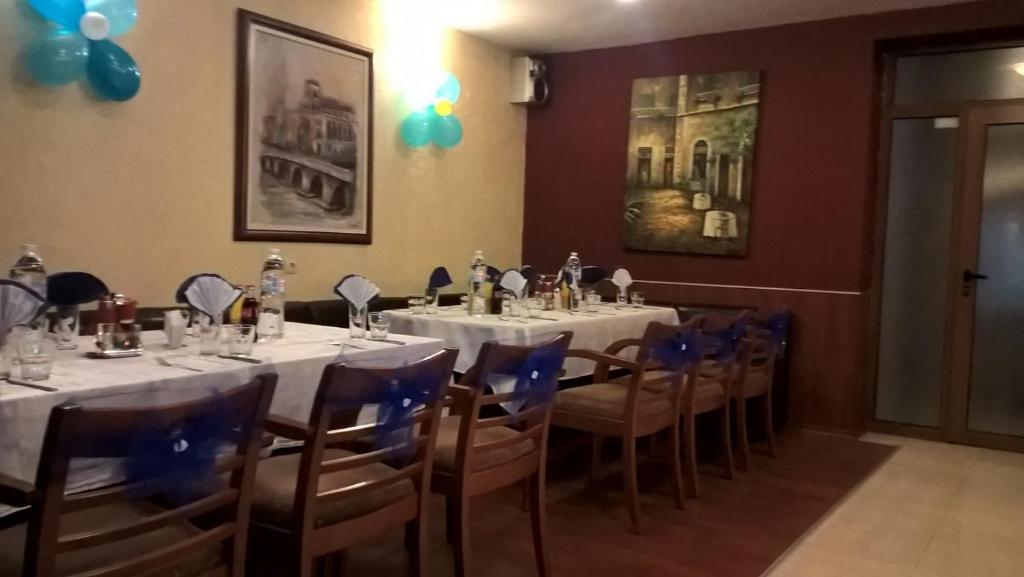 Restaurace v ubytování Fenix Family Hotel