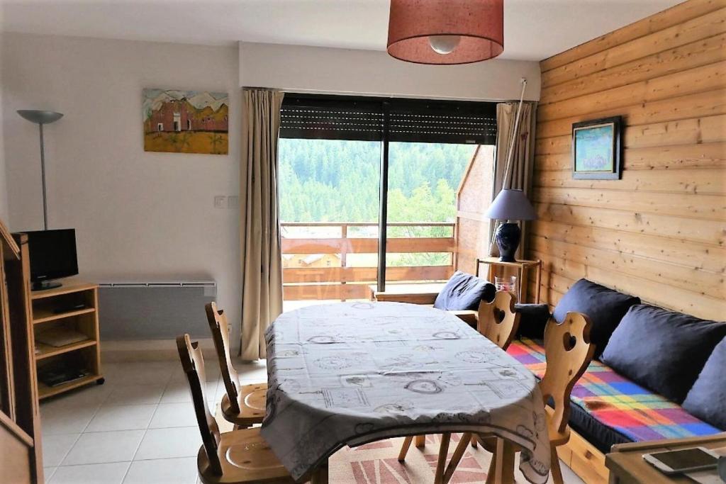 Photo de la galerie de l'établissement Résidence Oucanes - Adorable appartement pour 6 personnes en duplex aux pieds des pistes de Réallon OUC9 MAE-9061, à Réallon