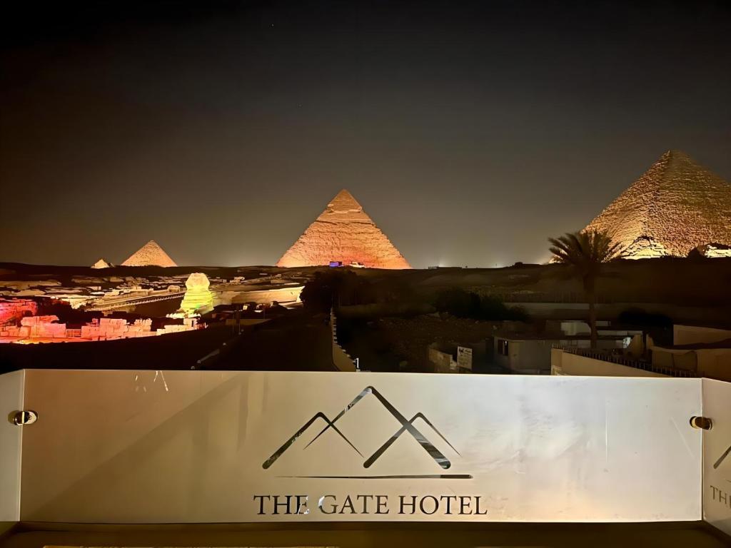 Certifikát, hodnocení, plakát nebo jiný dokument vystavený v ubytování PYRAMIDS & SPHINX GATE HOTEL front view