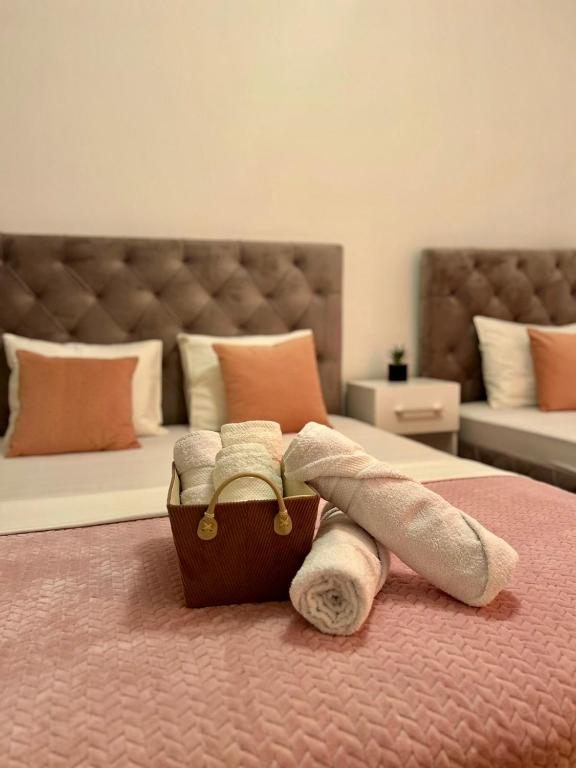 Postel nebo postele na pokoji v ubytování Apartments Katana