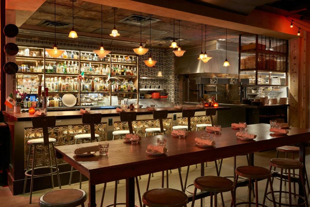 Fairfield Inn & Suites by Marriott Calgary Downtown - Resim 28