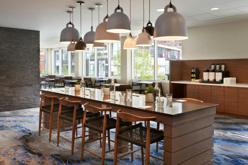 Fairfield Inn & Suites by Marriott Calgary Downtown - Resim 4