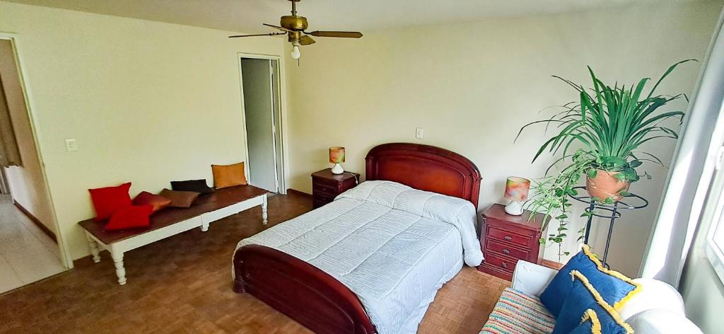 Postel nebo postele na pokoji v ubytování Habitación Privada en Apartamento, Conquistadores