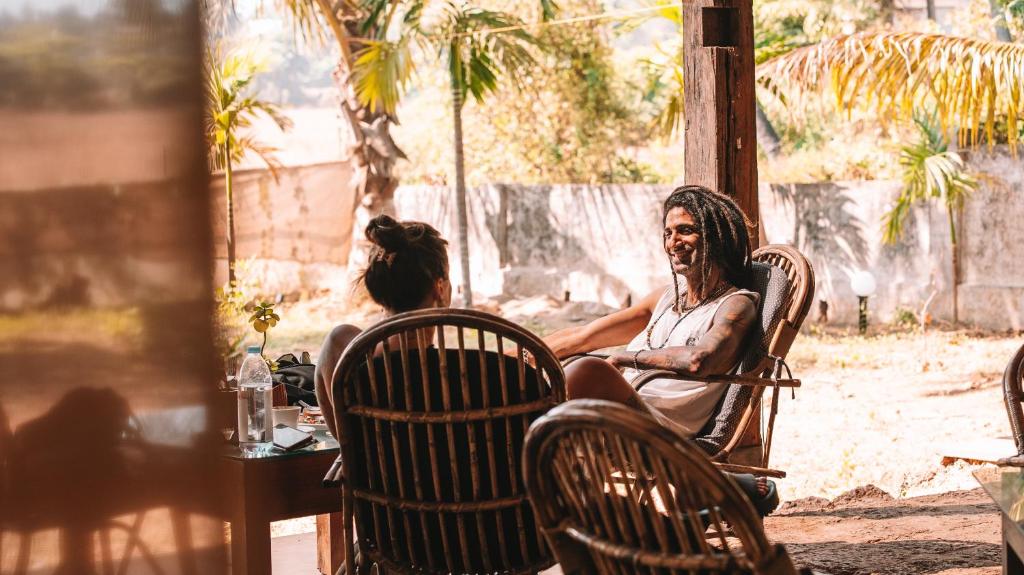Hostia v ubytovaní Artjuna Cabanas - CoLiving Community in Anjuna