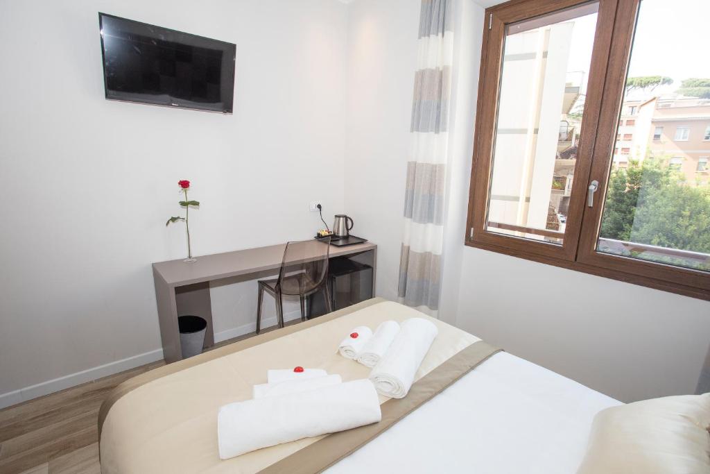 Leonardo Da Vinci Guest House - 3