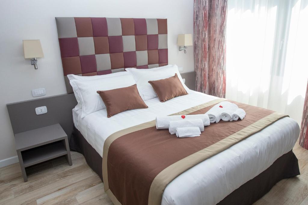 Leonardo Da Vinci Guest House - 18