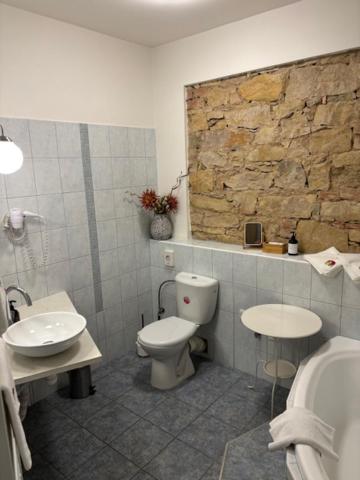 Koupelna v ubytování Penzion U Kašpara