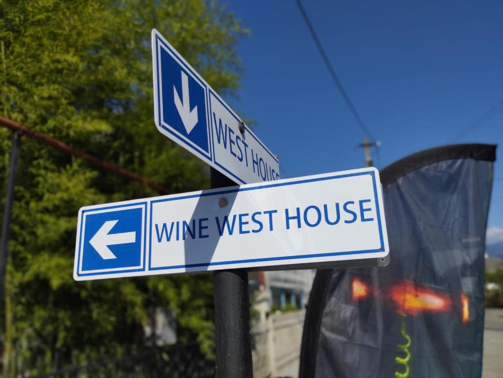 Fotografie z fotogalerie ubytování West House v destinaci Kobuleti