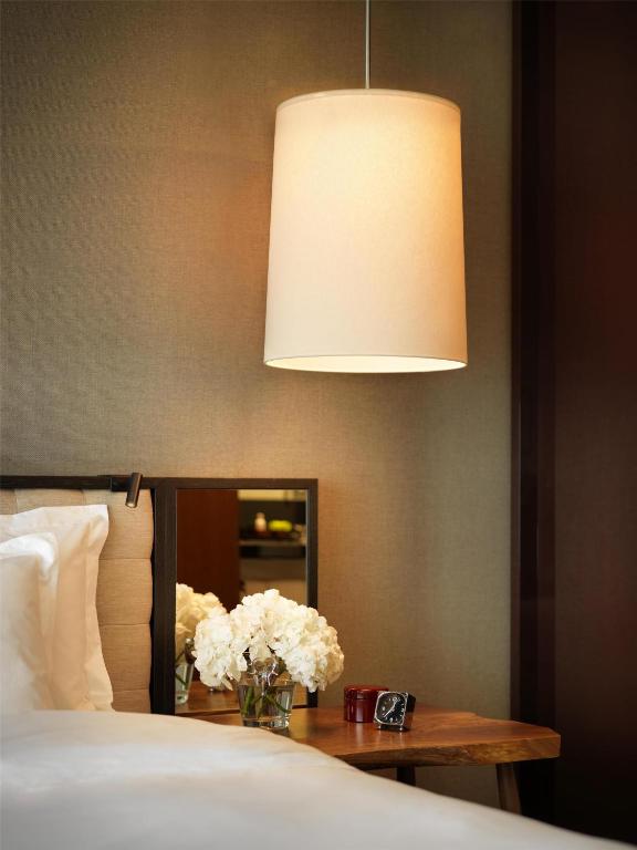 Postel nebo postele na pokoji v ubytování Grand Hyatt Berlin