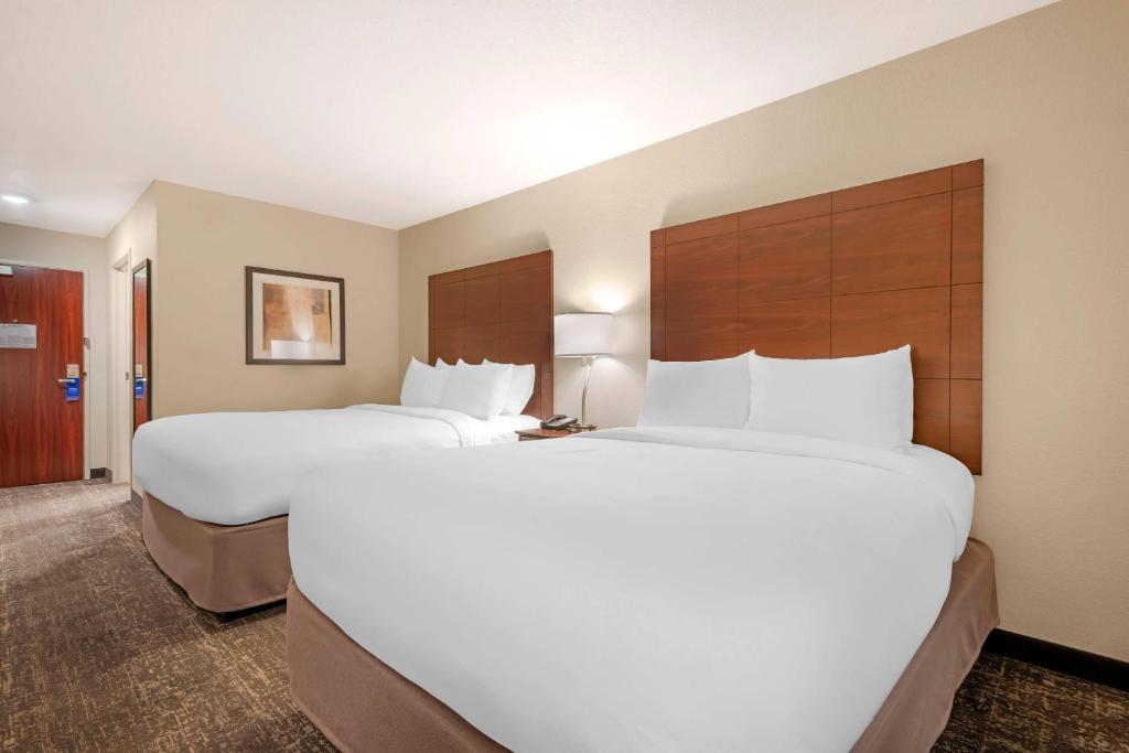 Postel nebo postele na pokoji v ubytování Comfort Inn & Suites Morgan - South Ogden