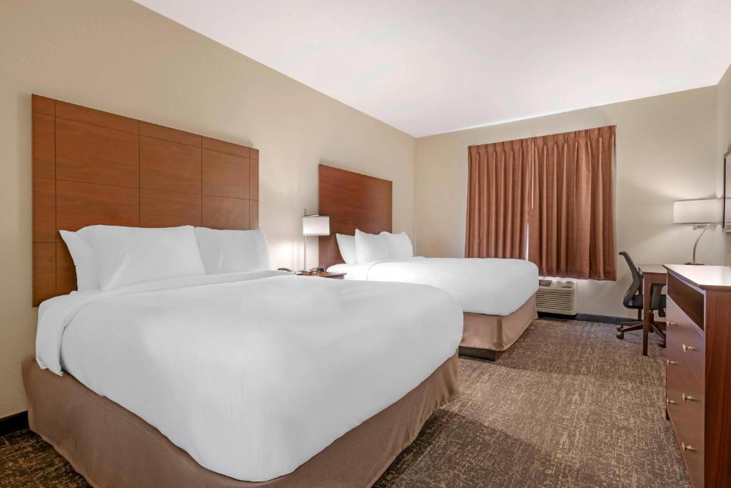 Postel nebo postele na pokoji v ubytování Comfort Inn & Suites Morgan - South Ogden