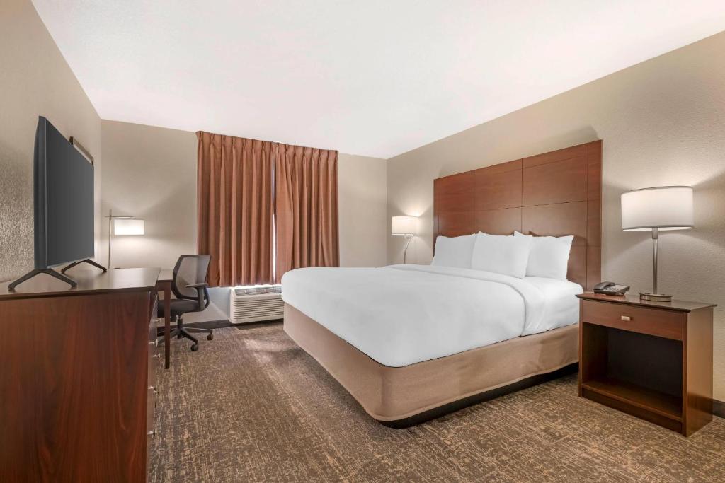 Postel nebo postele na pokoji v ubytování Comfort Inn & Suites Morgan - South Ogden