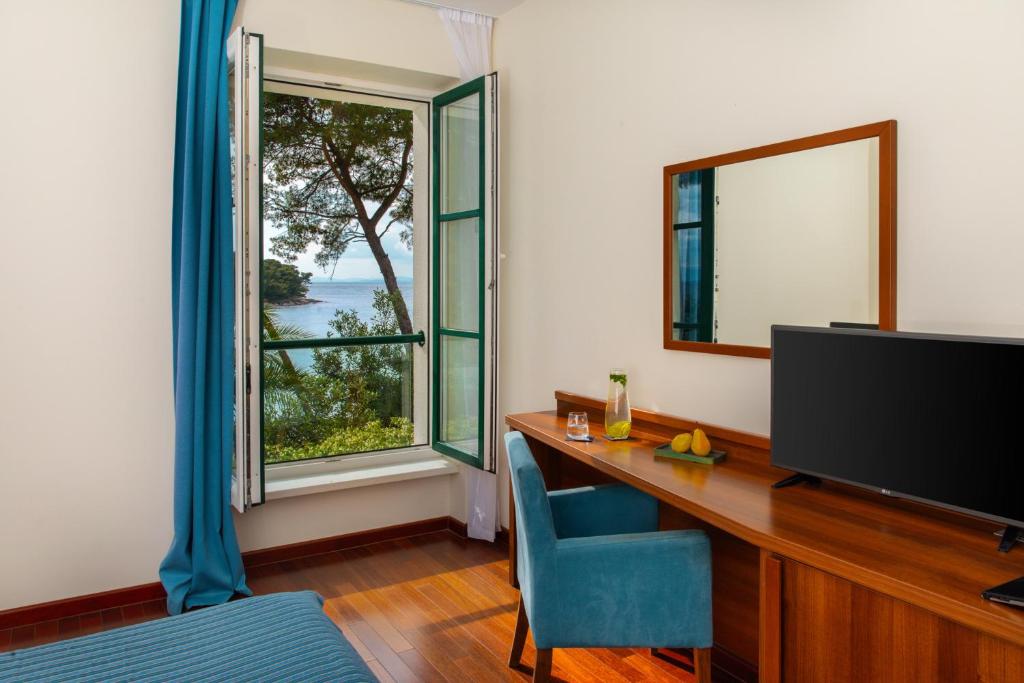 Aminess Vival Velaris Resort - Premium Double Room With Sea View