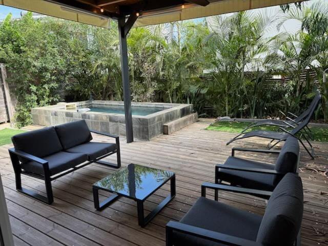 Bazén v ubytování Maison Ti Corail avec Piscine nebo v jeho okolí