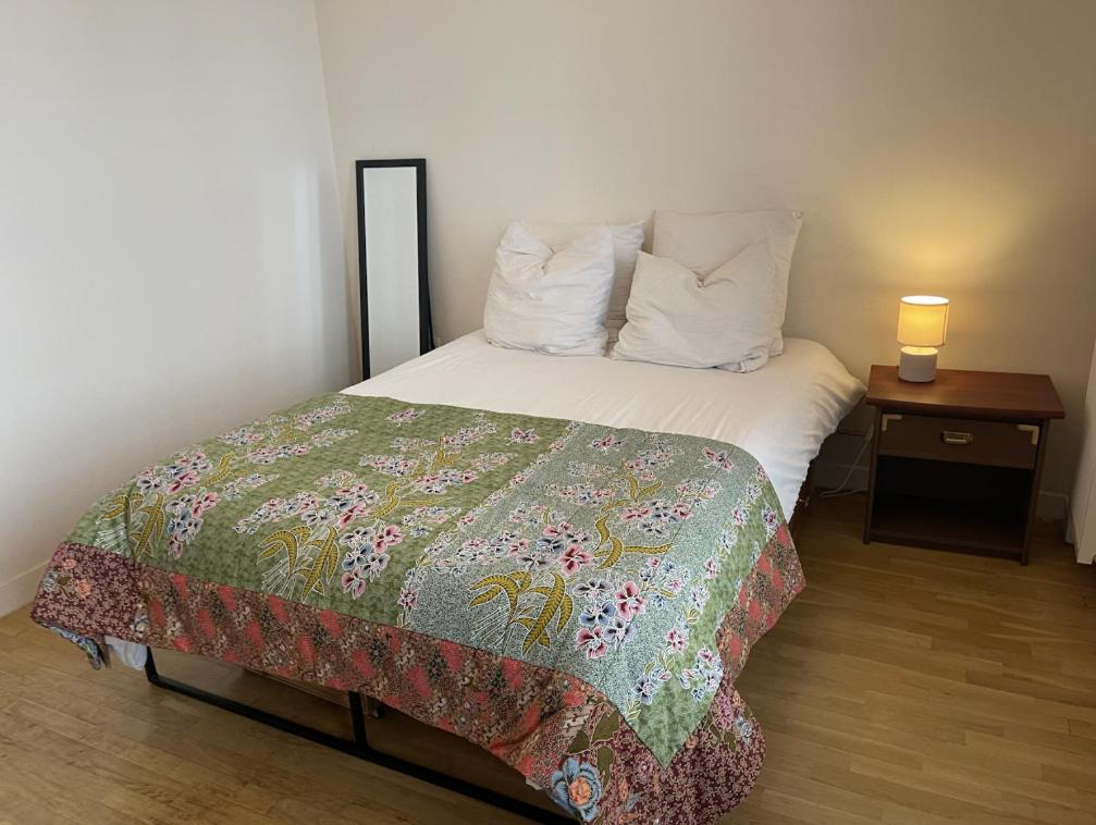 Photo de la galerie de l'établissement Chambre 2 pers proche Montmartre, à Paris