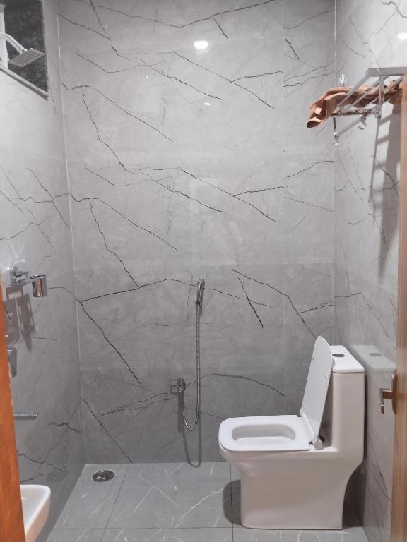 Vannituba majutusasutuses Hotel Phalguna Residency