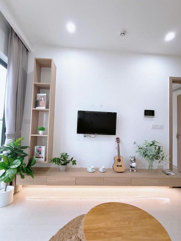 TV a/nebo společenská místnost v ubytování Minh Anh Villa & Apartment