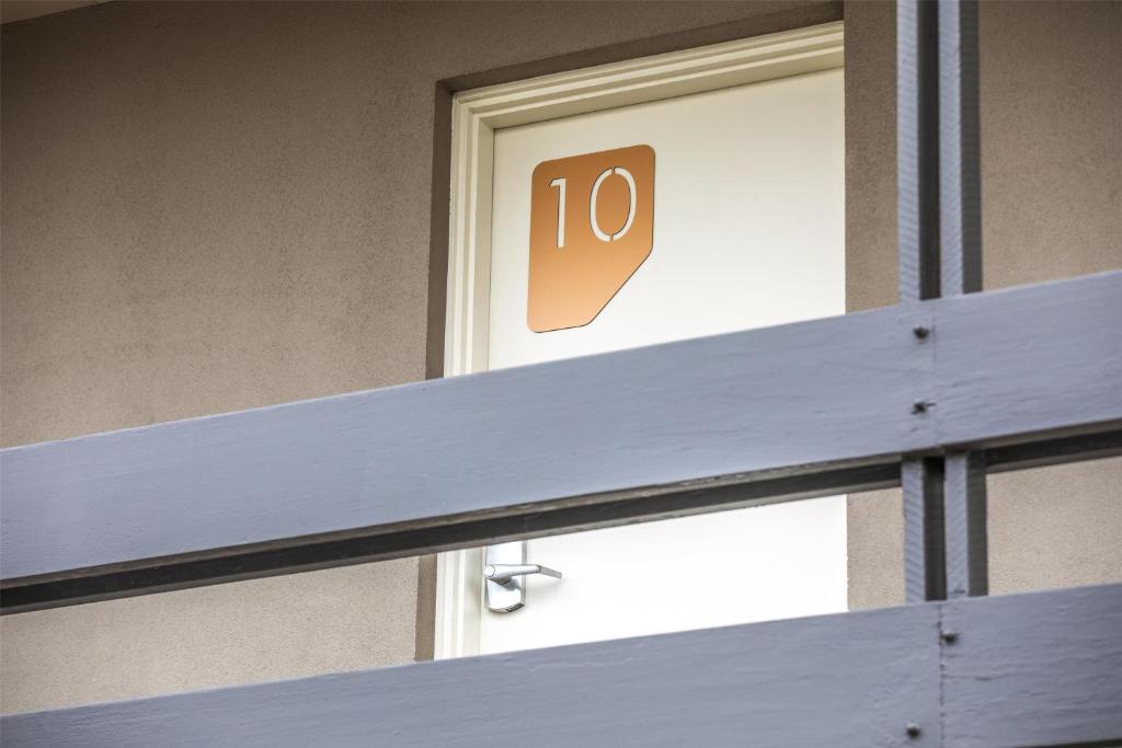 Nightcap at Excelsior Hotel - Resim 4