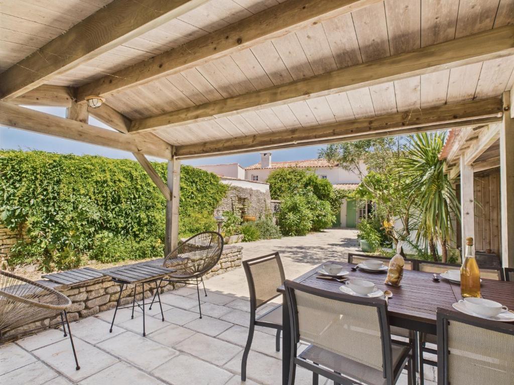 Μπαλκόνι ή βεράντα στο 400 m de la plage, jardin, maison pour 8