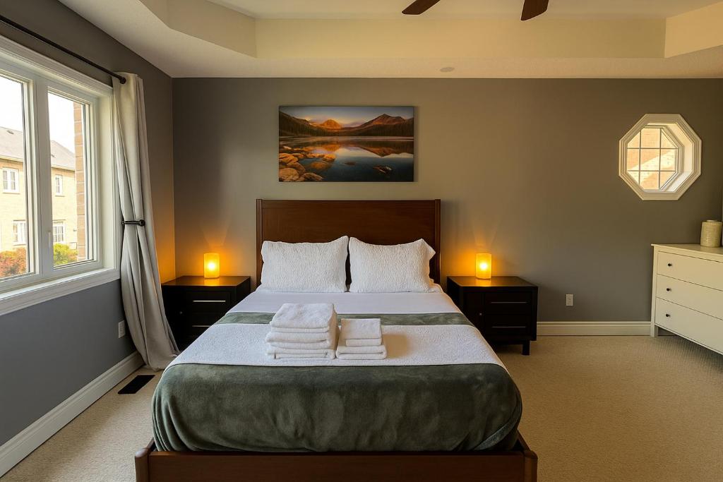 Ένα ή περισσότερα κρεβάτια σε δωμάτιο στο Large 5-Bedroom Gem - Stylish, Spacious, Well-Located