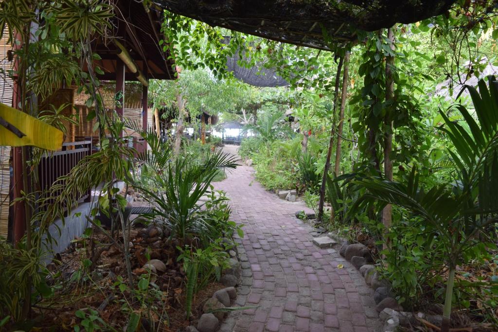 Ana Warung & Bungalows - 7