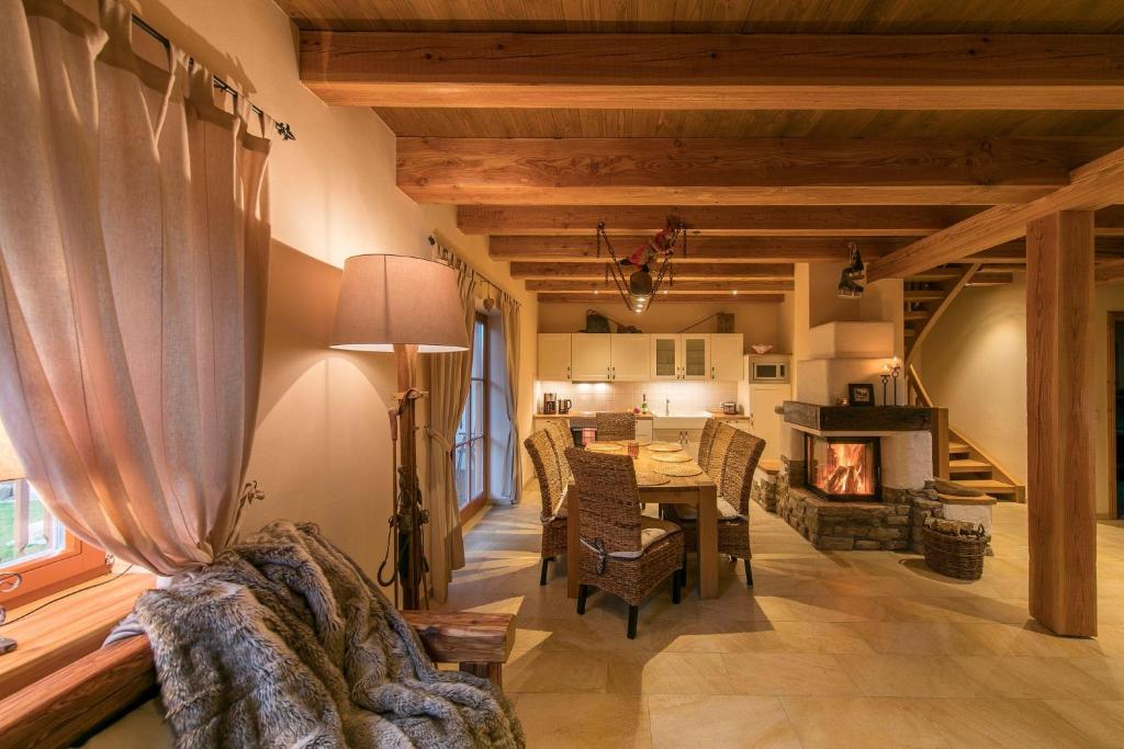 Khu vực ghế ngồi tại Chalets-zum-Ilsetal-Sport-Chalet-Nr-19