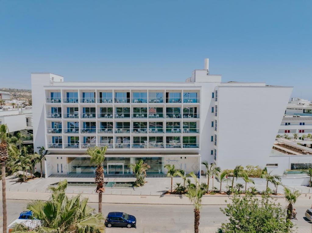 O edifício em que o hotel se localiza