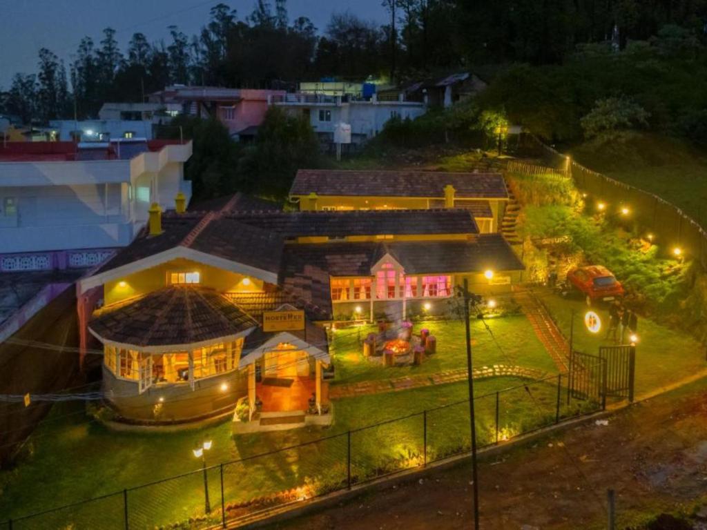 Aed väljaspool majutusasutust The Hosteller Ooty