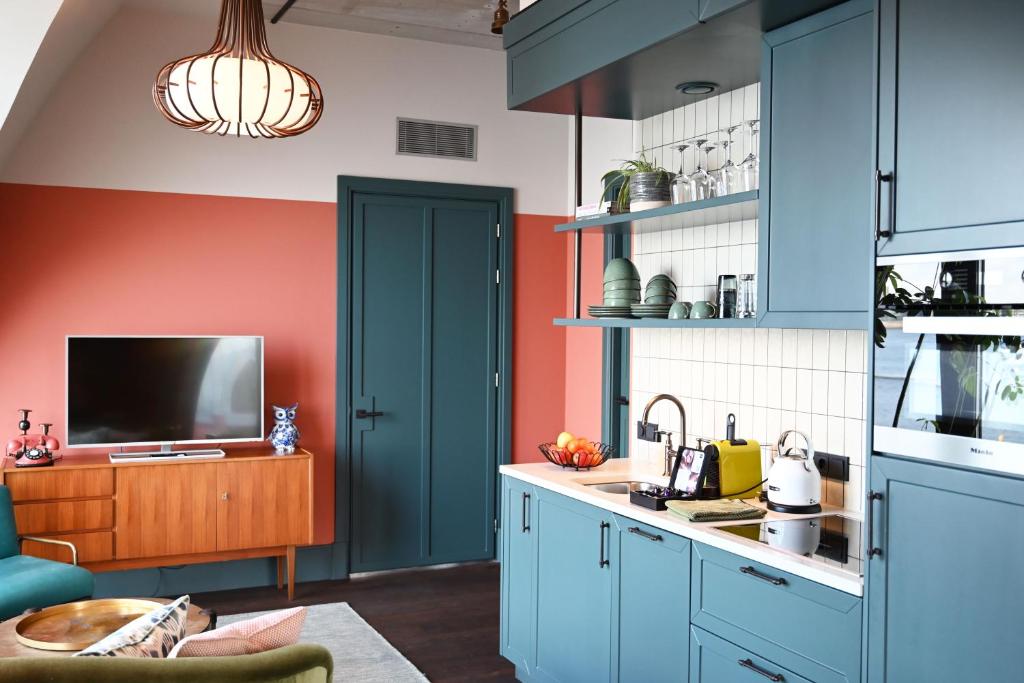 The July - Boat & Co - Resim 33