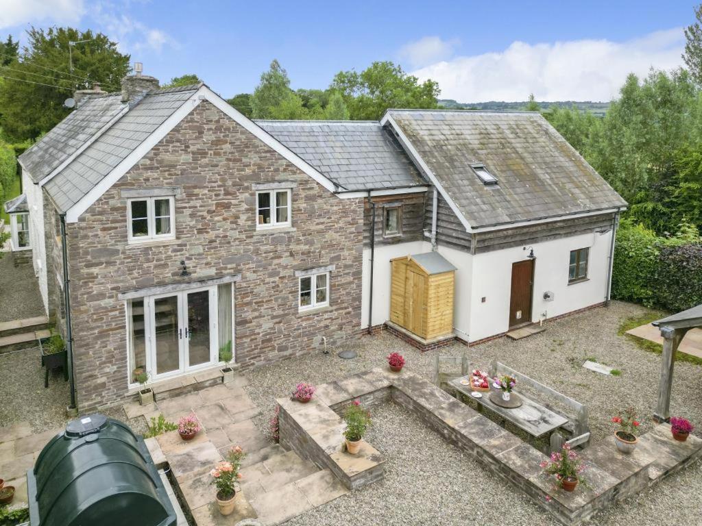 Bygningen som feriehuset ligger i