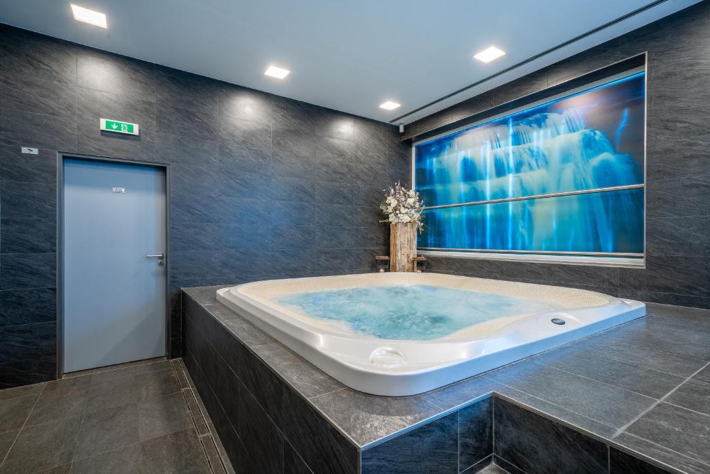 Fotografie z fotogalerie ubytování Hotel u Ledu ve Velkých Popovicích