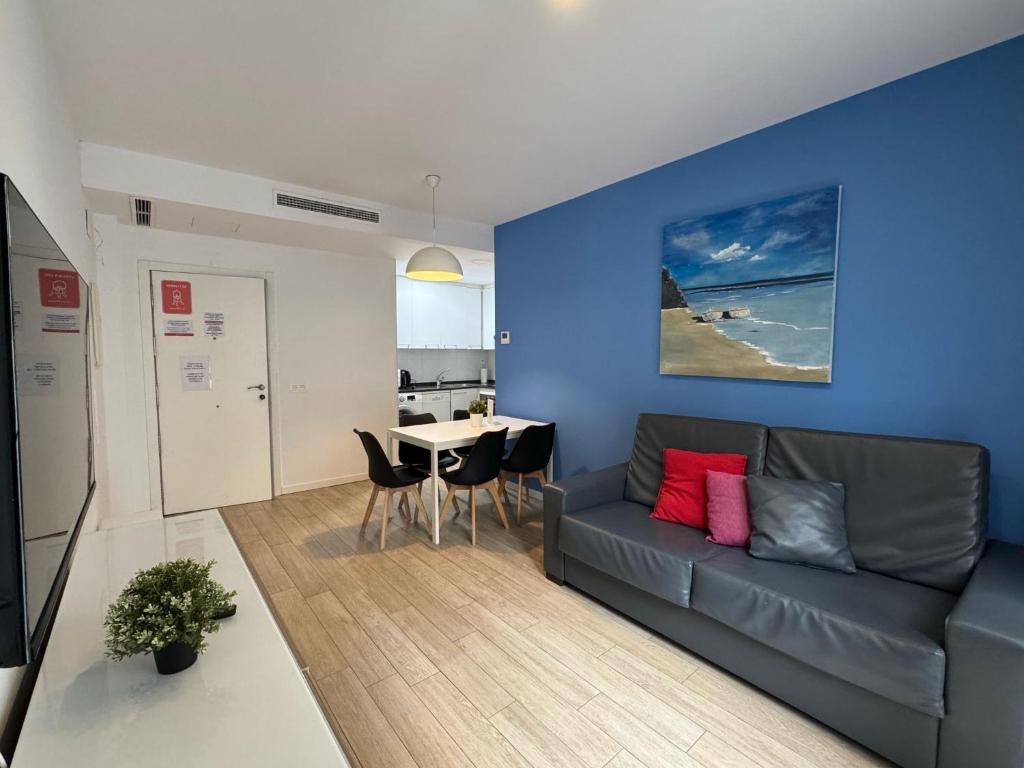 Apartamentos Hiedra y Tapineria Mercado Central