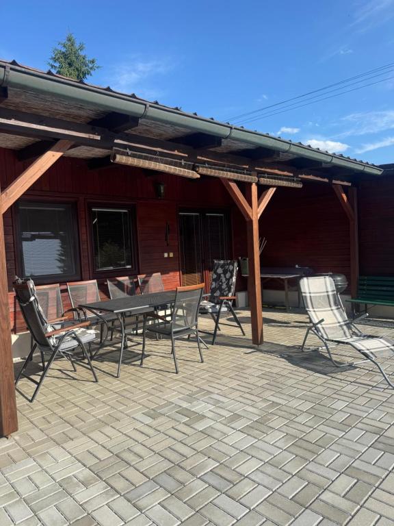 Patio nebo venkovní prostory v ubytování Chata u Zámku