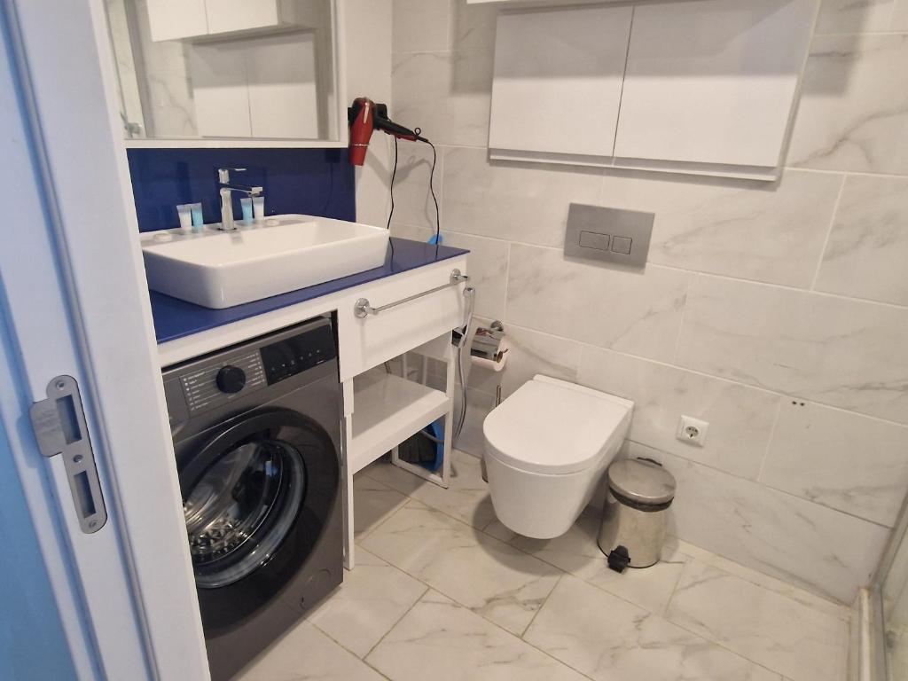 Koupelna v ubytování VIP CLASS ꙳ ORBI CITY
