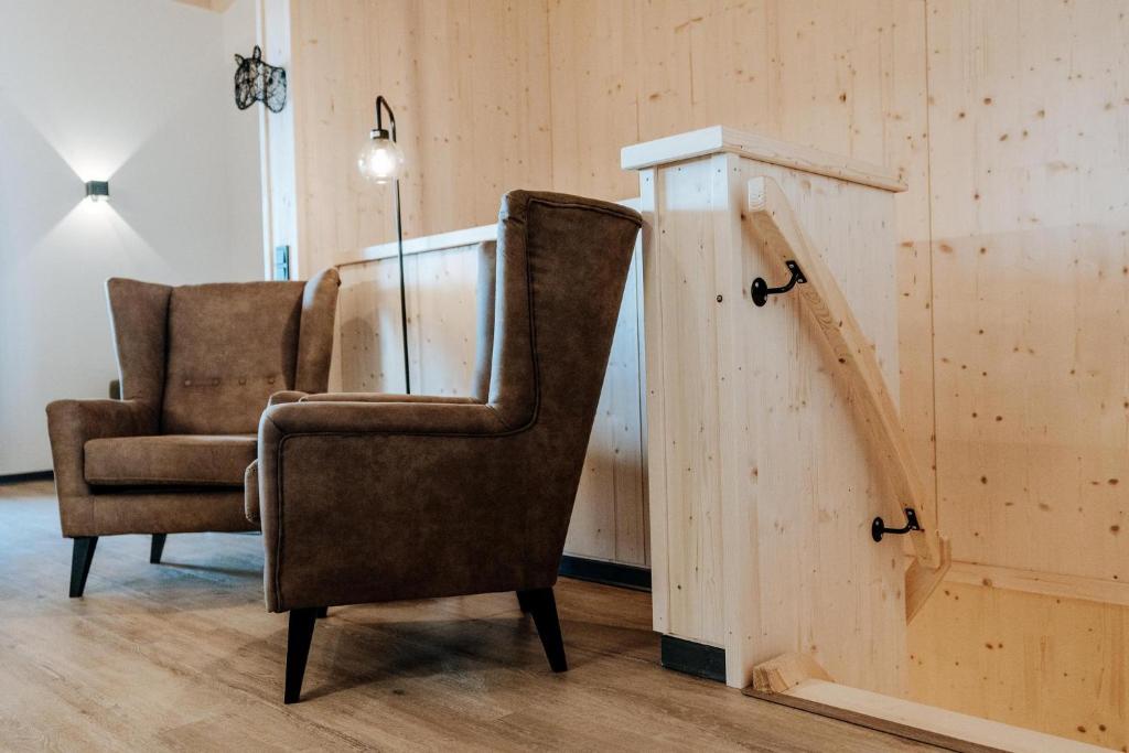 A seating area at Clofers Active Apartments Sonnleitn