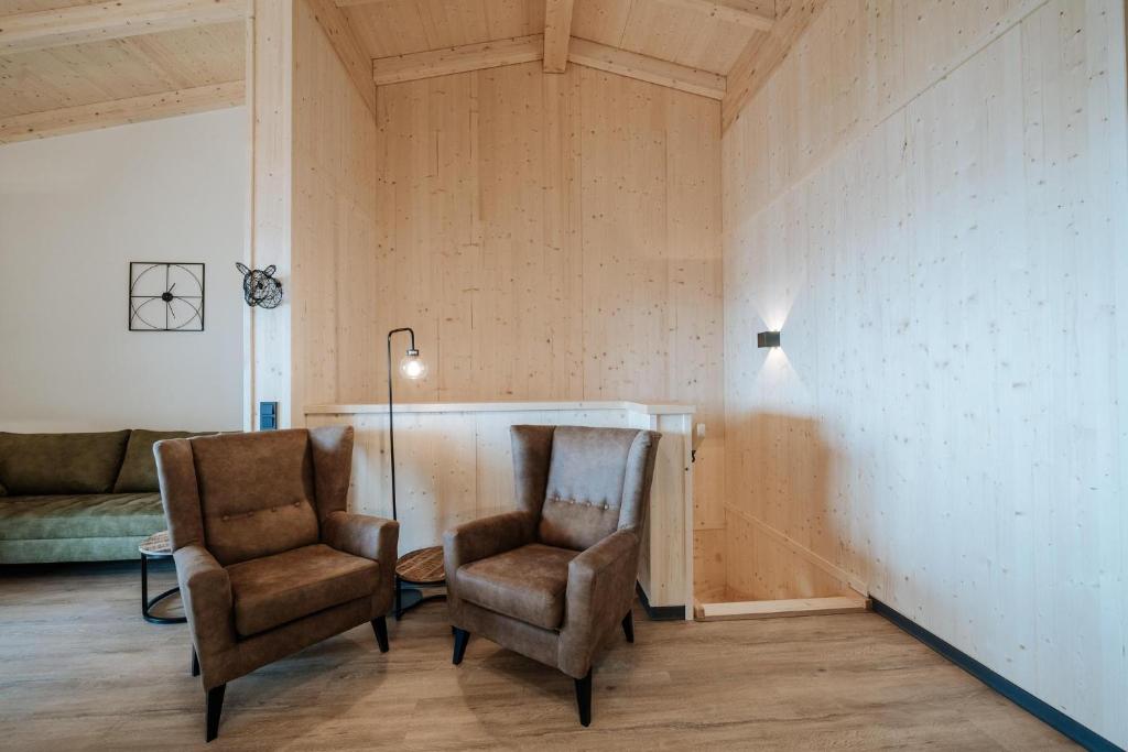 A seating area at Clofers Active Apartments Sonnleitn