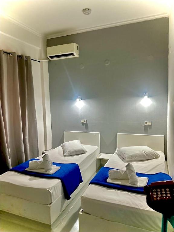 
Economy Double or Twin Room with Private Bathroom (2 Adults)
