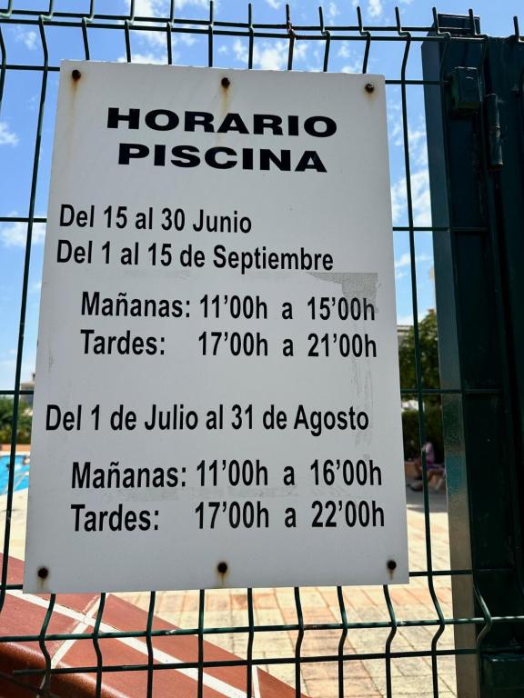 a sign on a fence that reads horenia pisa at Bungalow Benicasim REF 034 in Benicàssim
