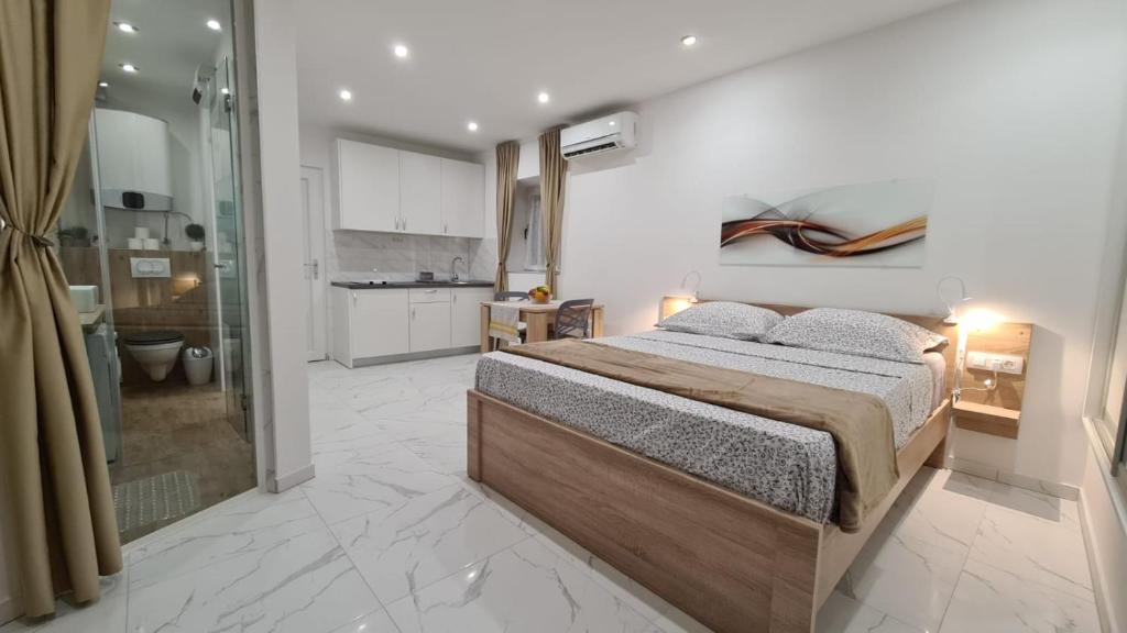 Tales of Split, Stay in City Center, 100m From Sea