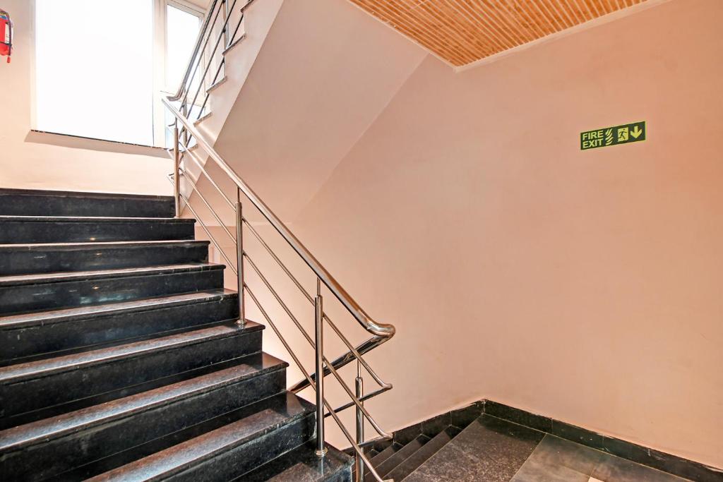 Fotografie z fotogalerie ubytování FabHotel Kzar Select - 2km from Park Street v destinaci Kalkata
