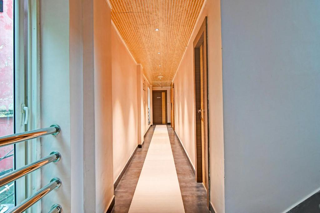 Fotografie z fotogalerie ubytování FabHotel Kzar Select - 2km from Park Street v destinaci Kalkata