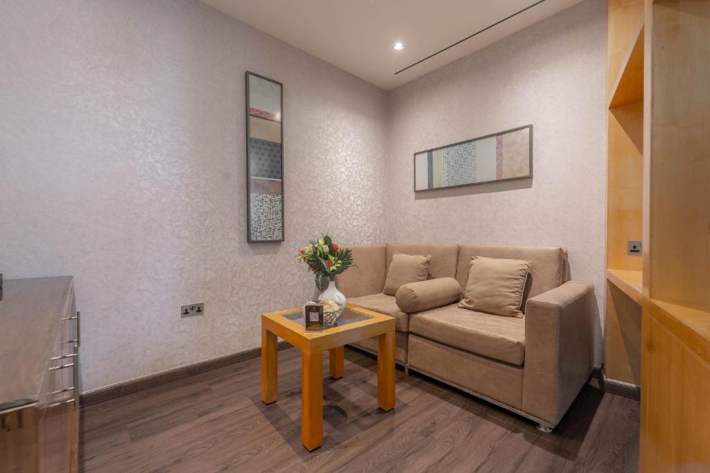 The Leela Hotel - Resim 13