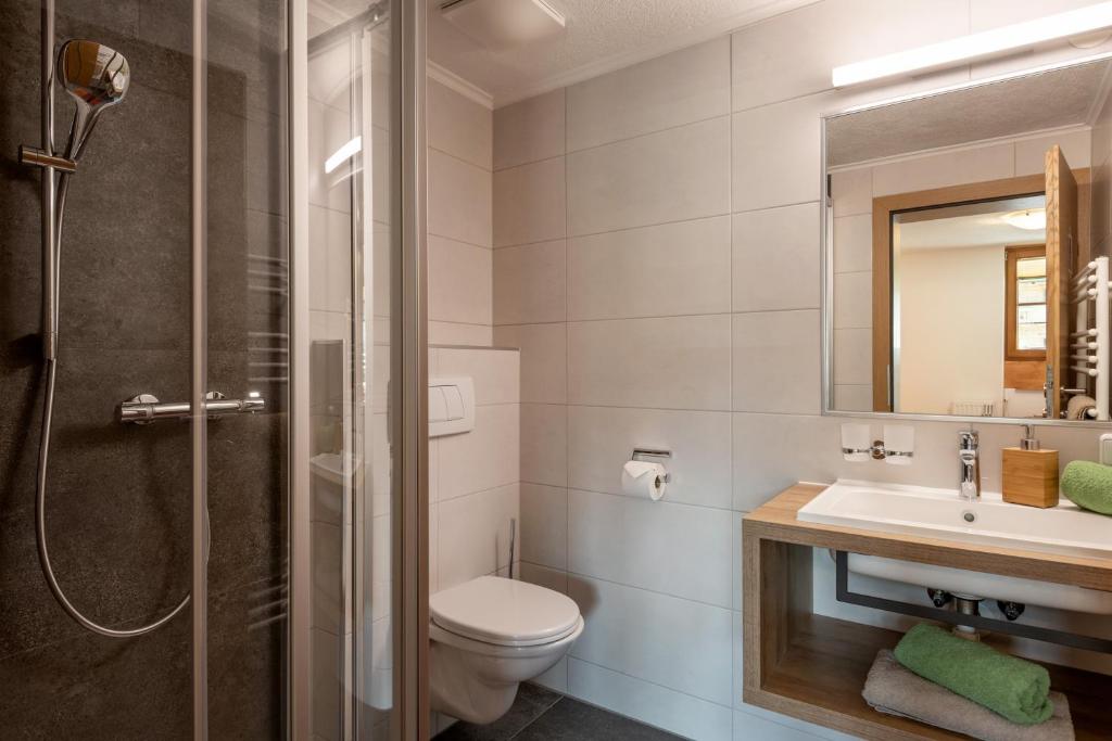 Koupelna v ubytování Gästehaus Hochstaffl