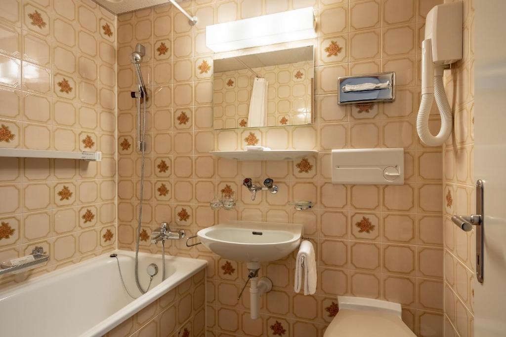Vannituba majutusasutuses Hotel Alpenruhe - Vintage Design Hotel