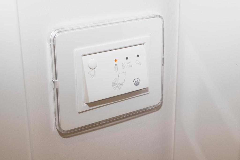 Leonardo Da Vinci Guest House - 14