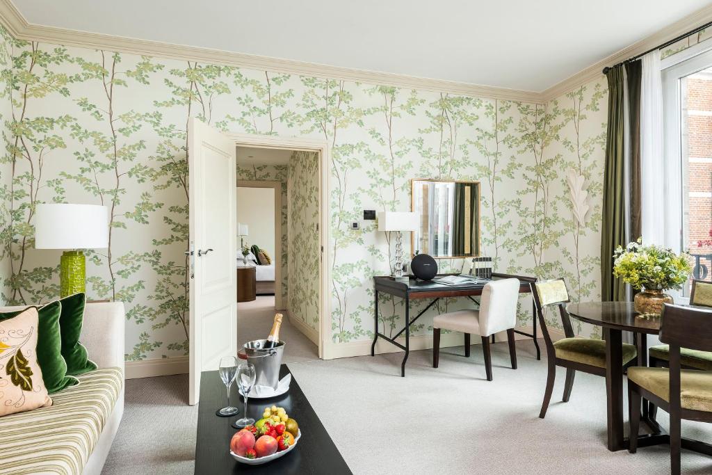 Prestige Suite