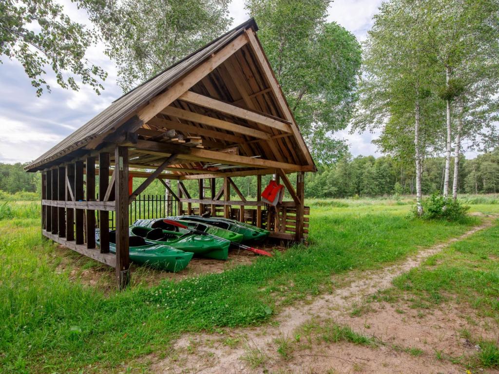 Ogród w obiekcie Holiday Home Zagroda nad Krutynią by Interhome