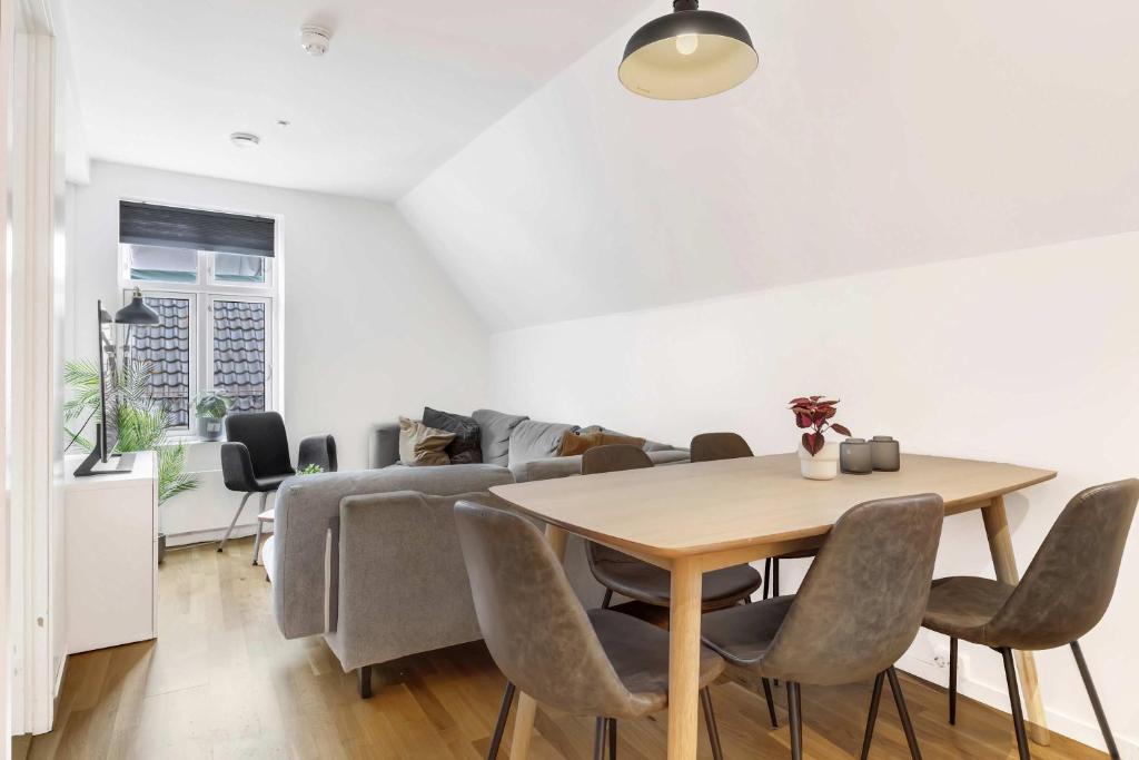 View of Booking.com: Search results. Book your hotel now!