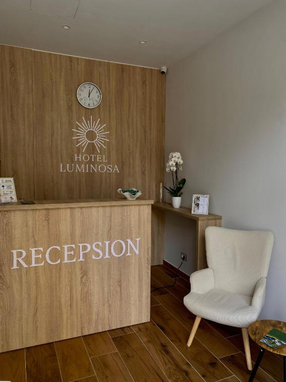 Vstupní hala nebo recepce v ubytování Hotel LUMINOSA