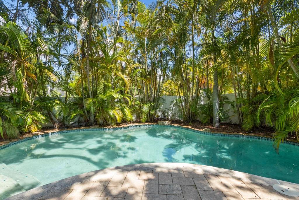 Πισίνα στο ή κοντά στο NEW Sunset Serenity - South Tampa Home with Pool